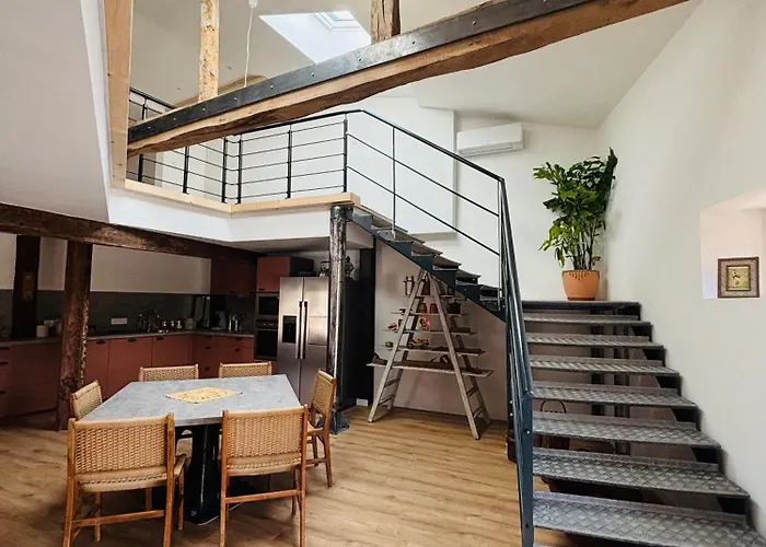 Le Eiffel Les De L'atelier *